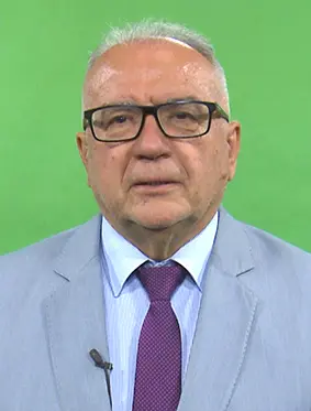 Prof. Dr. Takács István PhD – címzetes egyetemi tanár, belgyógyász, hematológus, klinikai immunulógus és onkológus szakorvos, osztályvezető főorvos